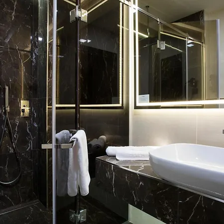 Hotel Old Town 4*
