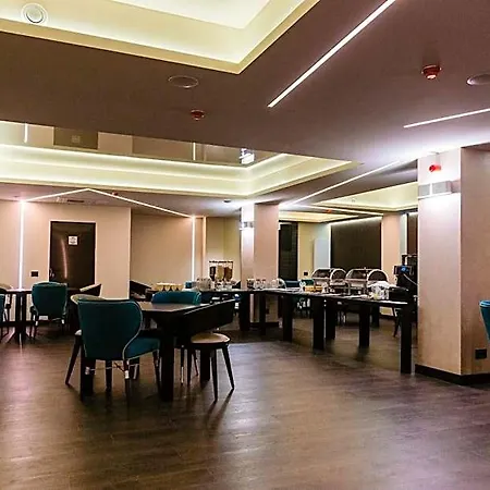 فندق Old Town 4*