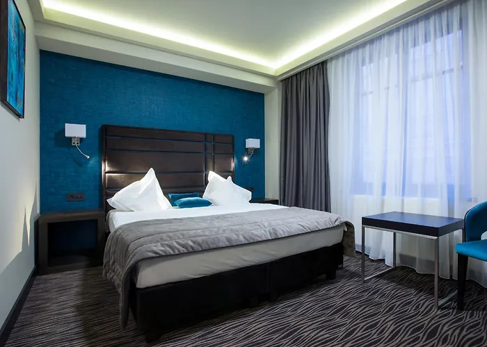 Old Town מלון 4*