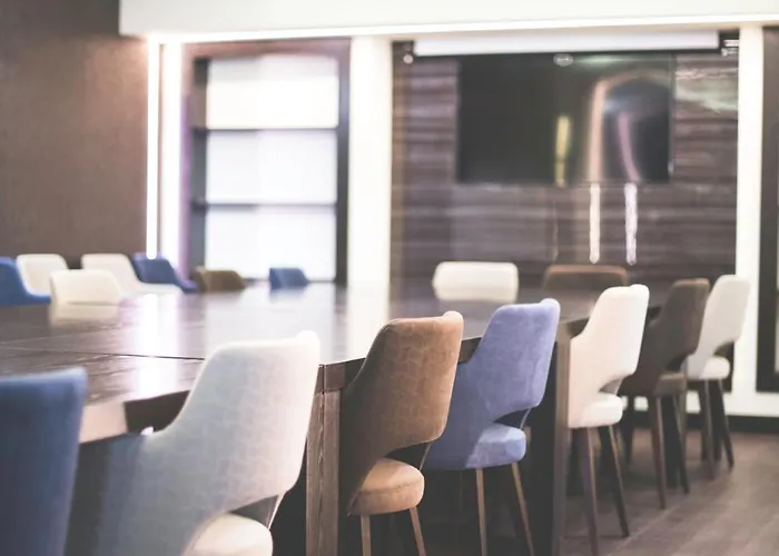 מלון Old Town 4*