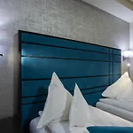 Old Town Hotel